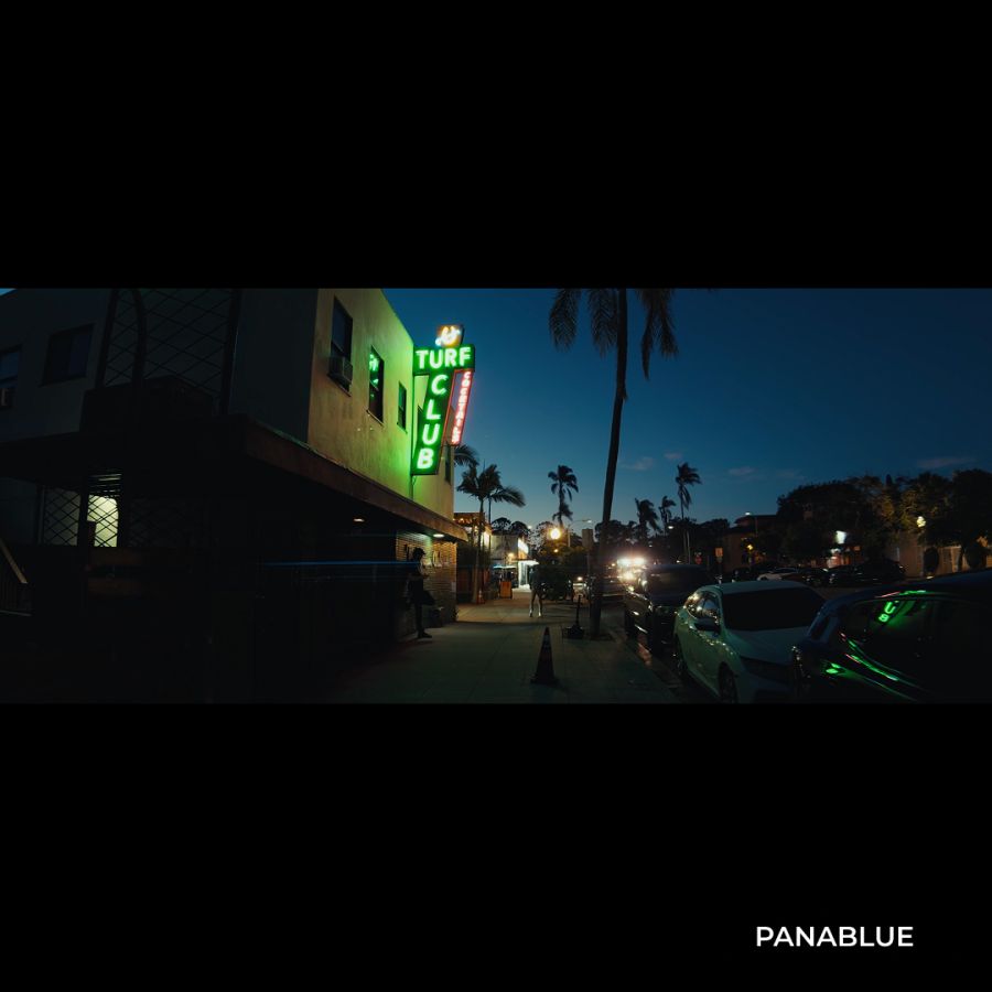 Об'єктив Moment Anamorphic 1.33x Mobile Lens II PanaBlue (T-Series)