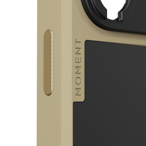 Чехол Moment Camera Case with MagSafe для Apple iPhone 17 Pro (Tan)