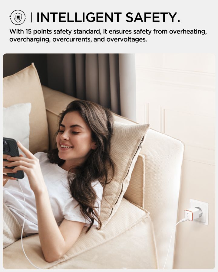 Мережевий адаптер Spigen ArcStation Essential 30W Wall Charger (White)