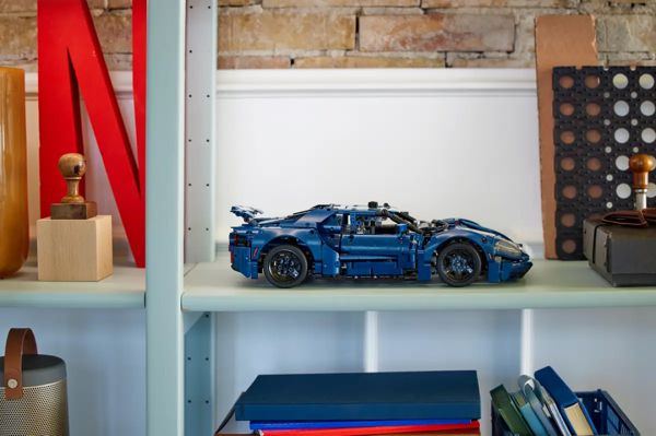Конструктор LEGO Technic Ford GT 2022