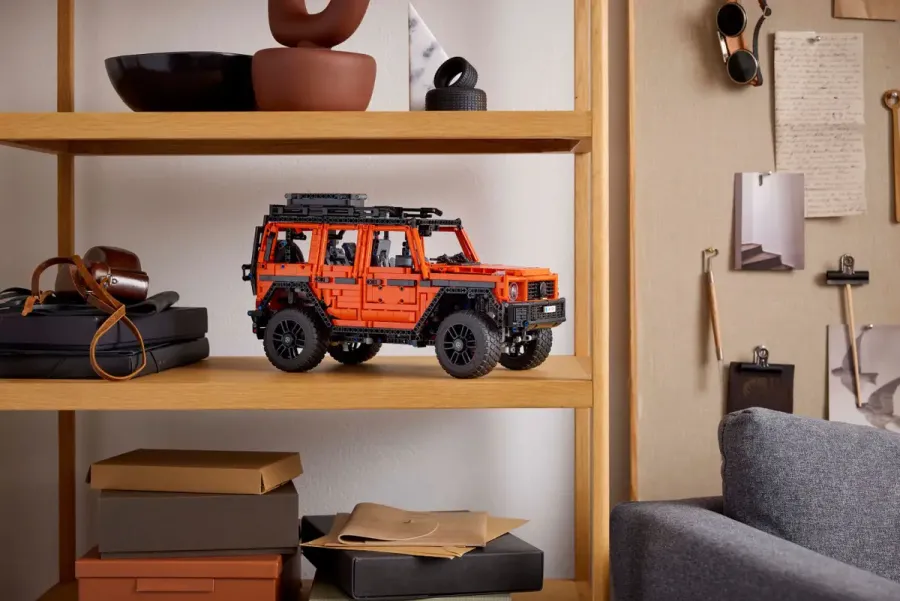 Конструктор  Mercedes-Benz G 500 PROFESSIONAL Line
