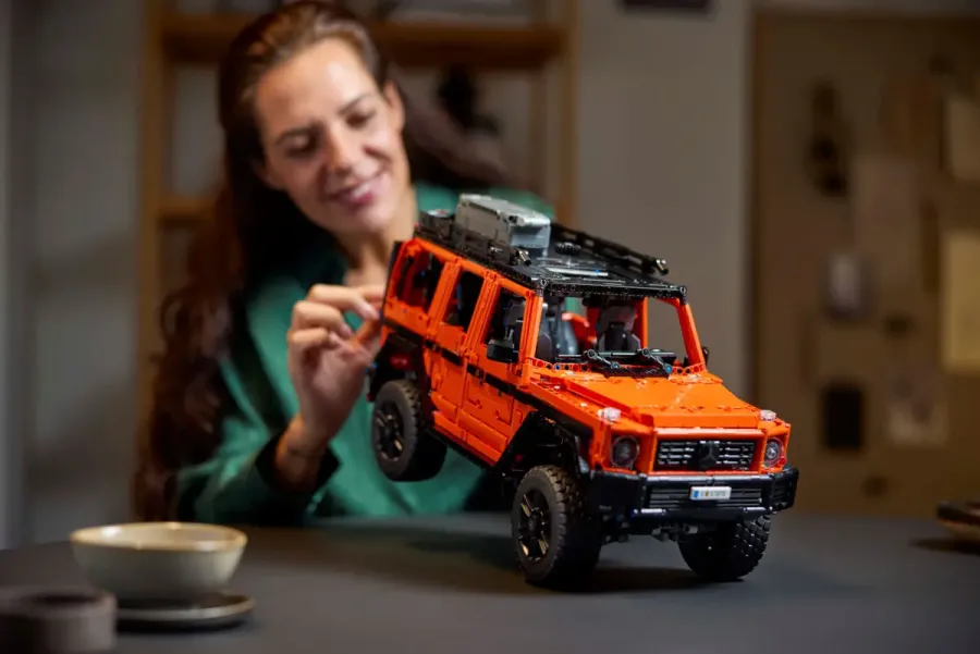 Конструктор  Mercedes-Benz G 500 PROFESSIONAL Line