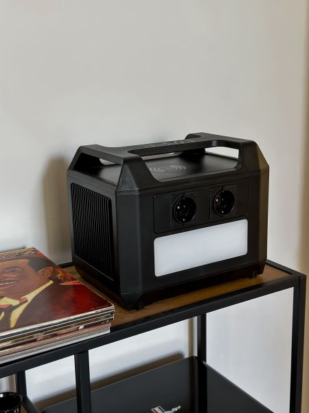 Зарядна станція MAKE MPS-6002 600W 672Wh