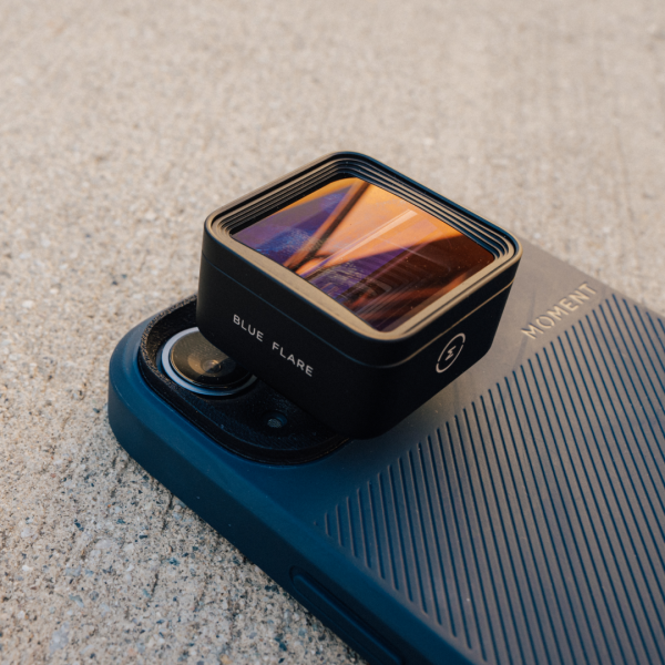 Объектив Moment 1.55x Anamorphic Mobile Lens Blue Flare - T-series