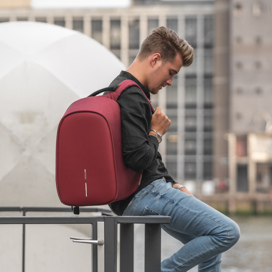 Рюкзак XD Design Bobby Anti-Theft Hero Regular (Red)