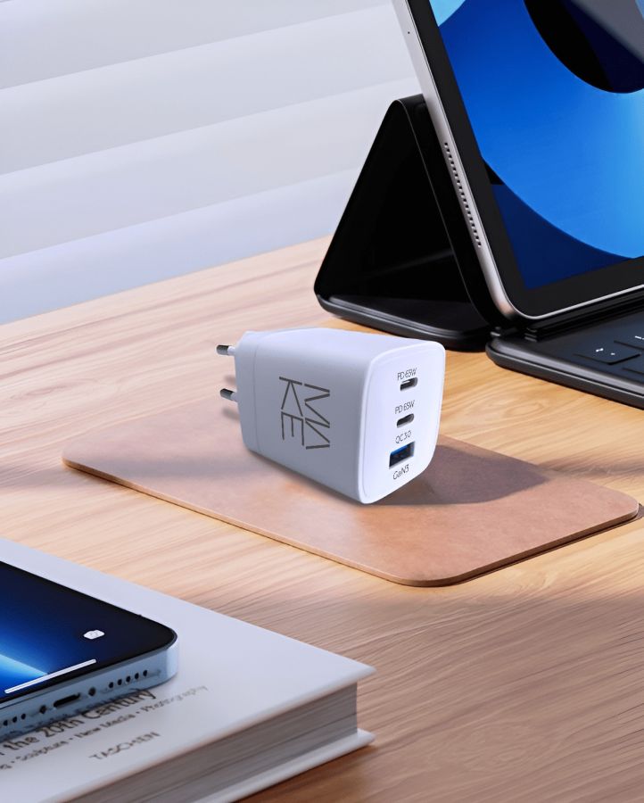 Зарядний пристрій мережевий MAKE 65W 2 x Type-C PD + USB QC3.0 White